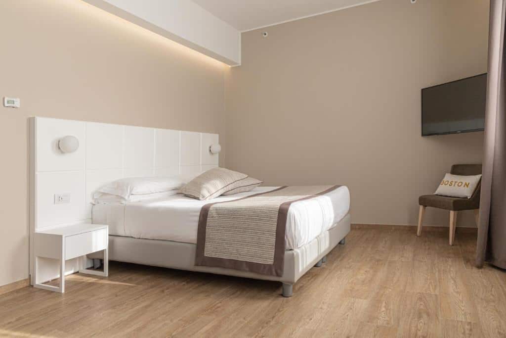 Hotel Boston bari - Where to stay in Bari - Bari, Puglia Hotel Boston bari - Bari, Puglia